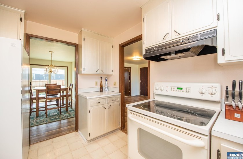 Beautiful four bedroom, 1896 sq. ft. home for sale in Sequim! - photo 31