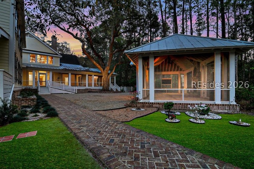Arguably one of the most coveted estates in Rose Dhu Creek - photo 7