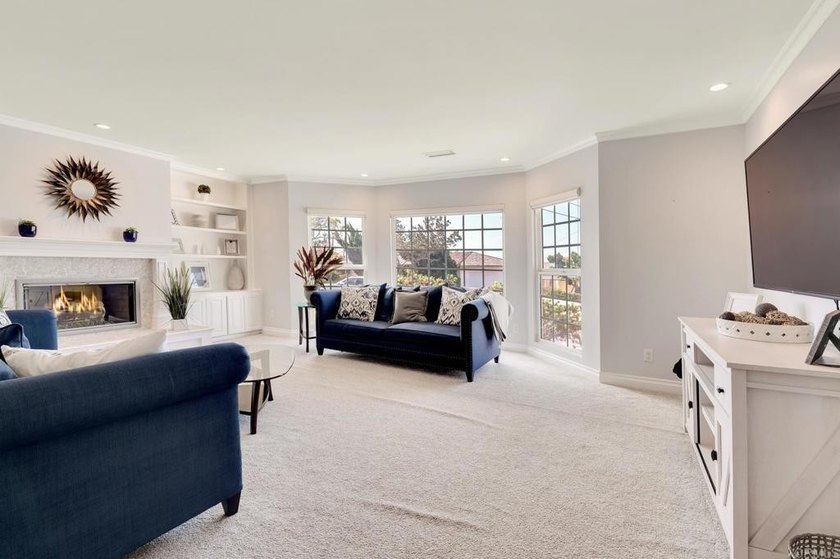 972 Skylark Dr - photo 4