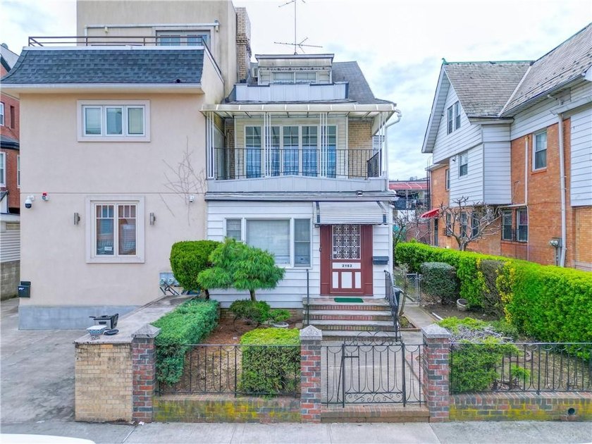 This rare and exceptionally spacious single-family home is - photo 33