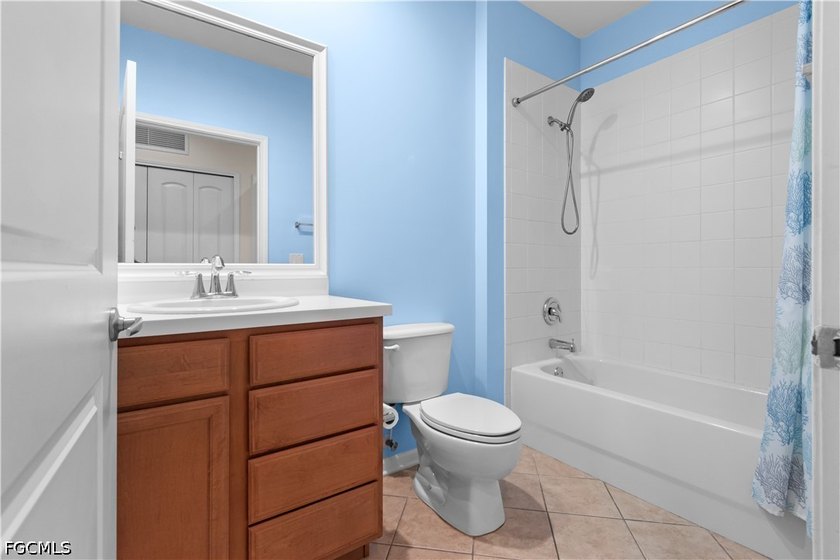 With vaulted ceilings, an oversized third bedroom, and direct - photo 33