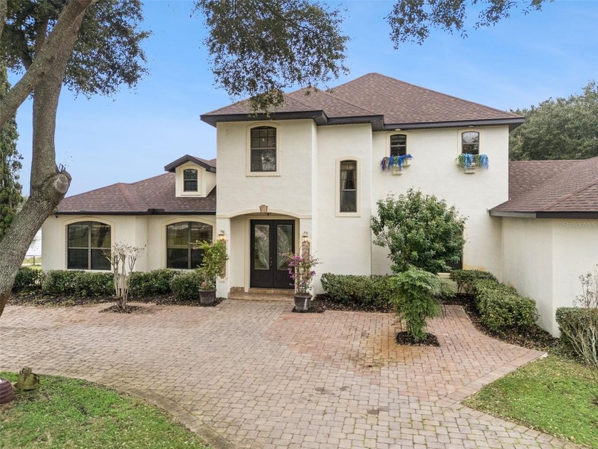 ***Stunning Luxury Equestrian Estate on 10.6 Private Acres - - photo 4