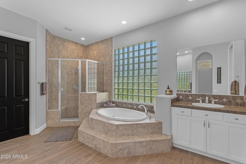 Nestled in the prestigious, gated community of Litchfield Greens - photo 32