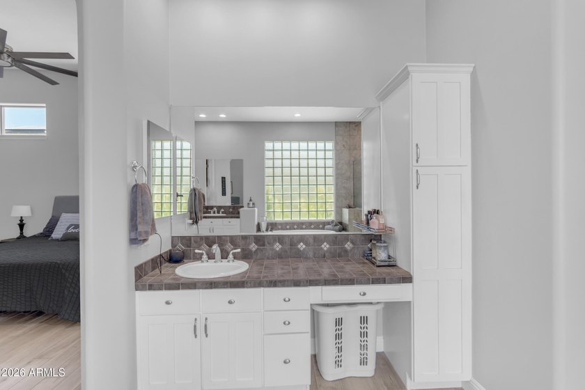 Nestled in the prestigious, gated community of Litchfield Greens - photo 36