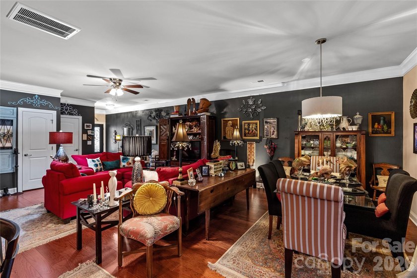 Welcome home to this beautifully maintained townhome in the - photo 11