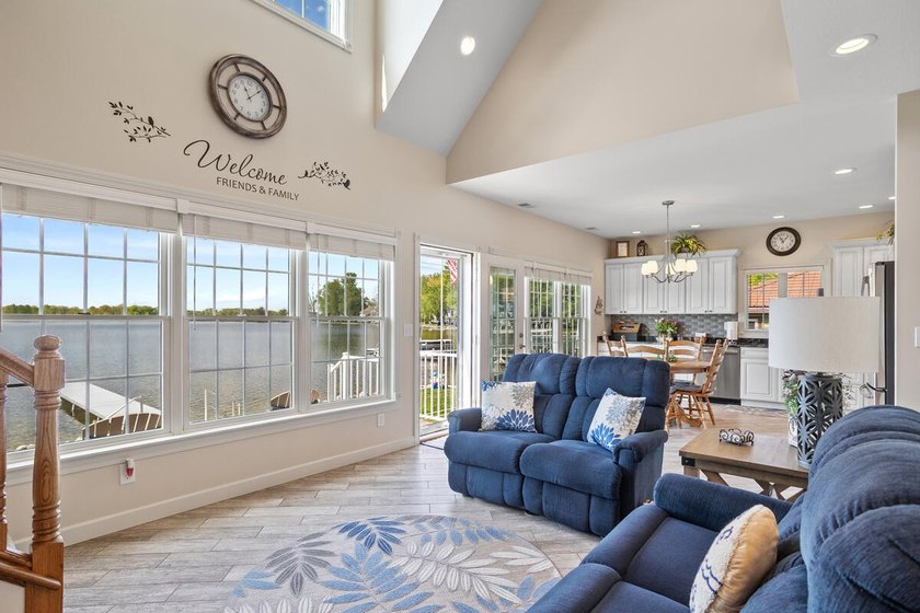 Welcome to your dream waterfront retreat on beautiful Rose Lake! - photo 11