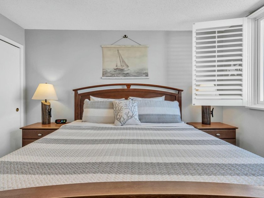 Penthouse! 2 Bedroom 2 Baths at The Islander. The perfect - photo 18