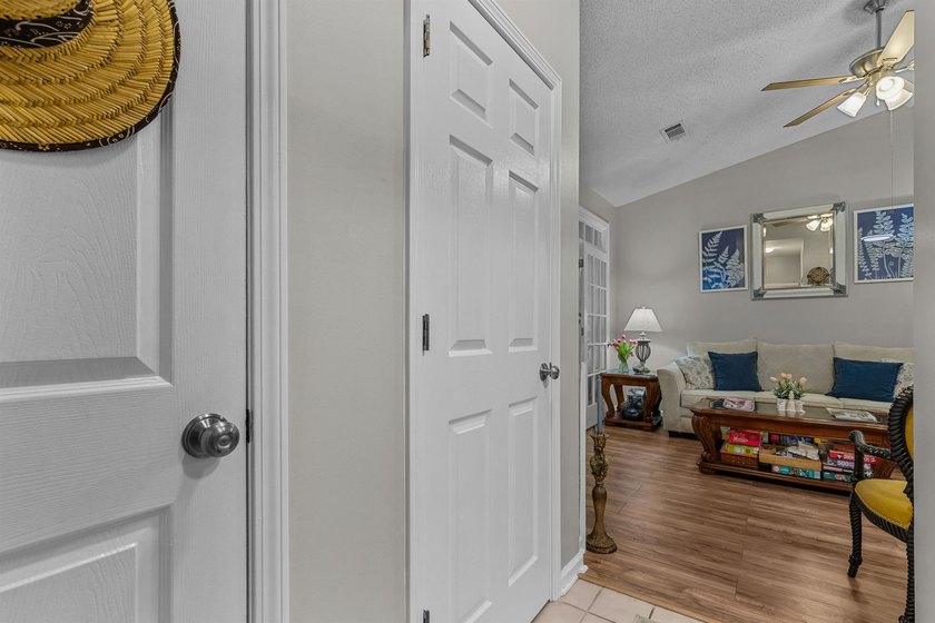 Welcome to this gorgeous 2-bedroom, 1-bathroom condo in the - photo 3