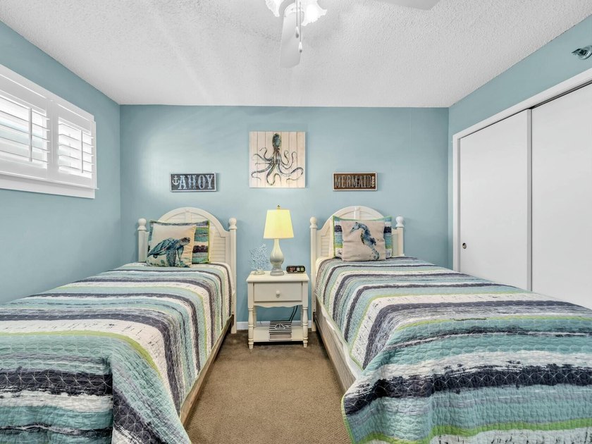 Penthouse! 2 Bedroom 2 Baths at The Islander. The perfect - photo 24