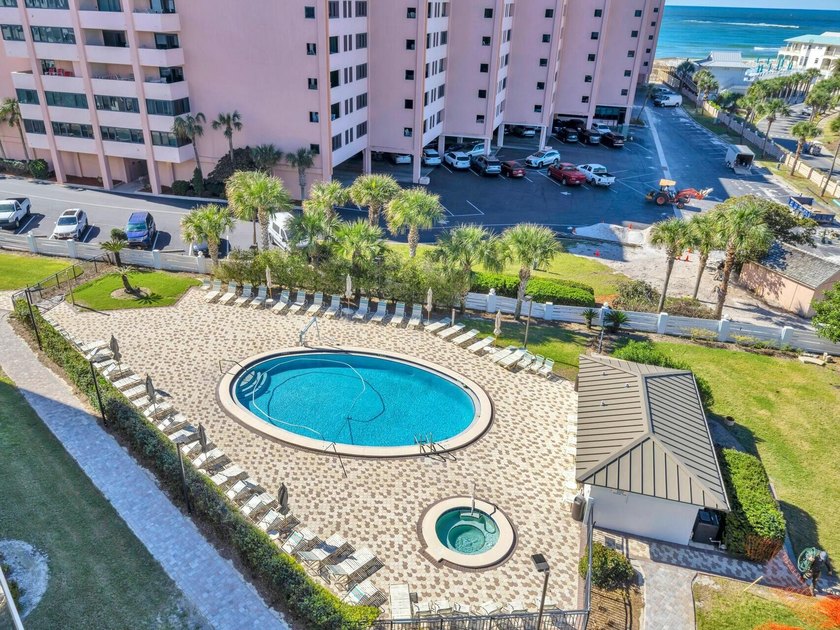 Penthouse! 2 Bedroom 2 Baths at The Islander. The perfect - photo 31