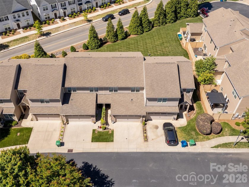 Welcome home to this beautifully maintained townhome in the - photo 43