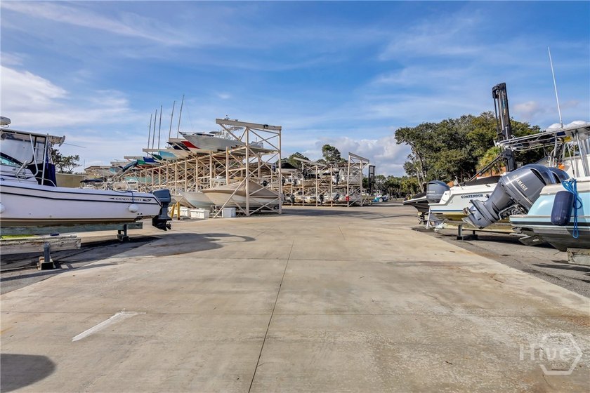 Tucked away at the end of a quiet cul-de-sac in The Landings - photo 46