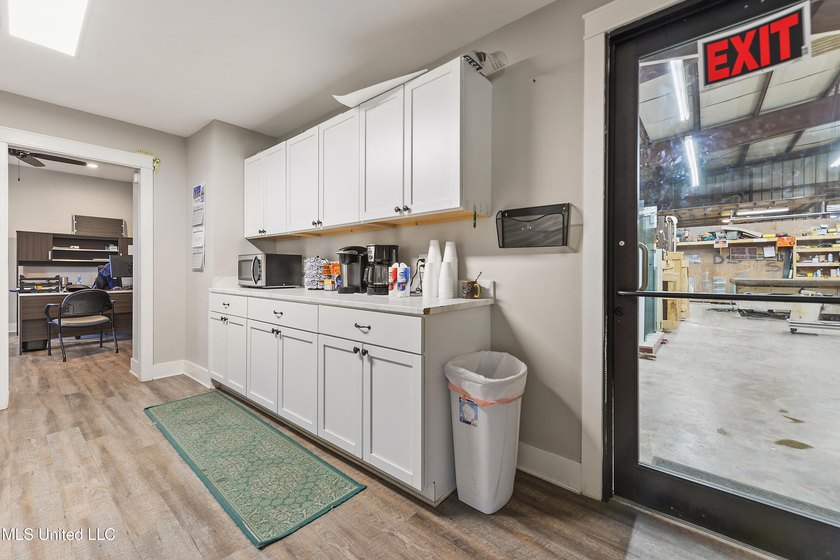 NEW PRICE makes this an even more incredible opportunity in - photo 10