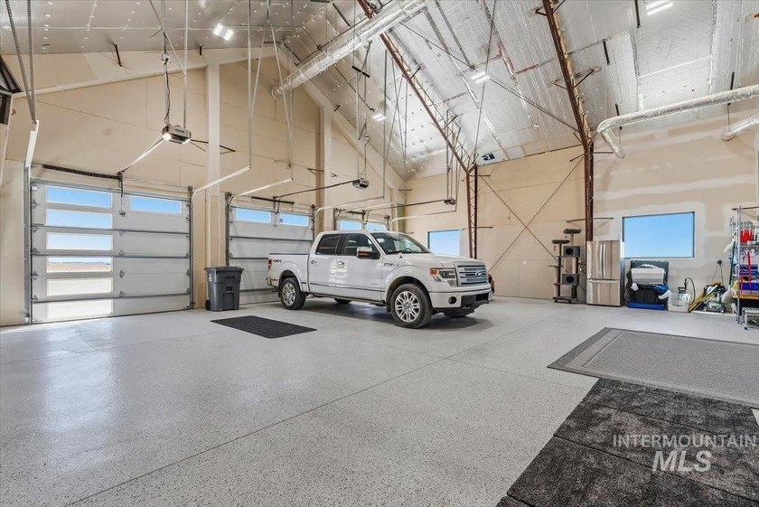 Welcome to one of the most remarkable private estates in the - photo 28