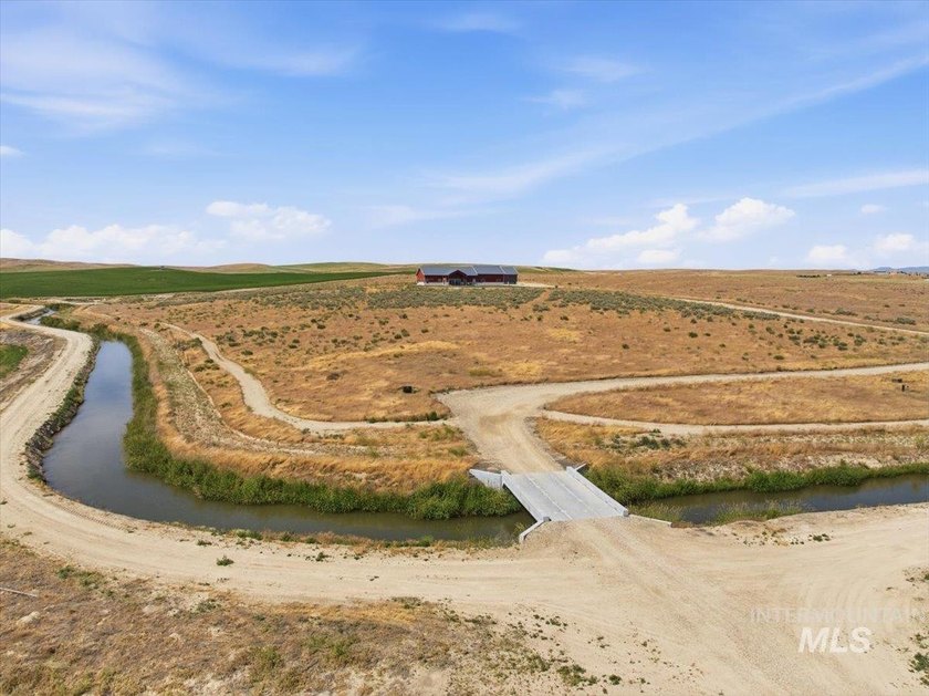 Welcome to one of the most remarkable private estates in the - photo 38