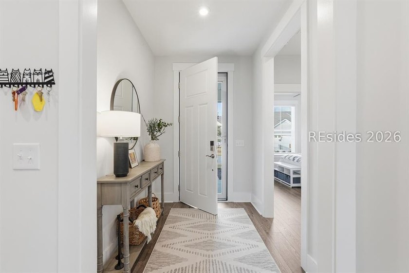 Welcome to this beautifully appointed 2-bedroom, 2-bath plus den - photo 5