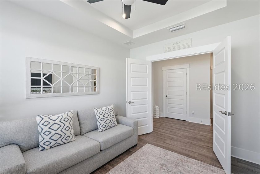 Welcome to this beautifully appointed 2-bedroom, 2-bath plus den - photo 6