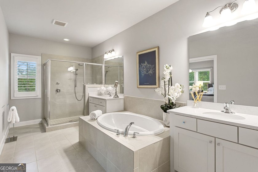 Welcome to 3796 Huger Pl SE, where thoughtful design meets - photo 6