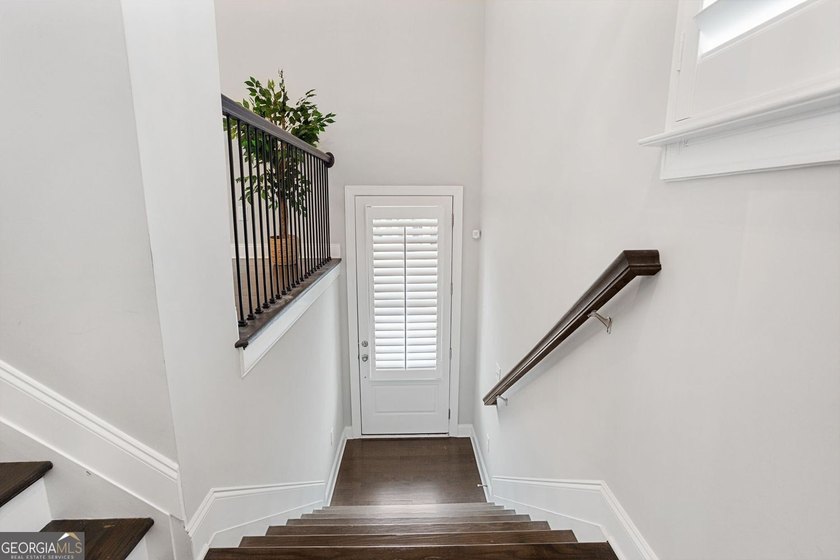 Welcome to 3796 Huger Pl SE, where thoughtful design meets - photo 9