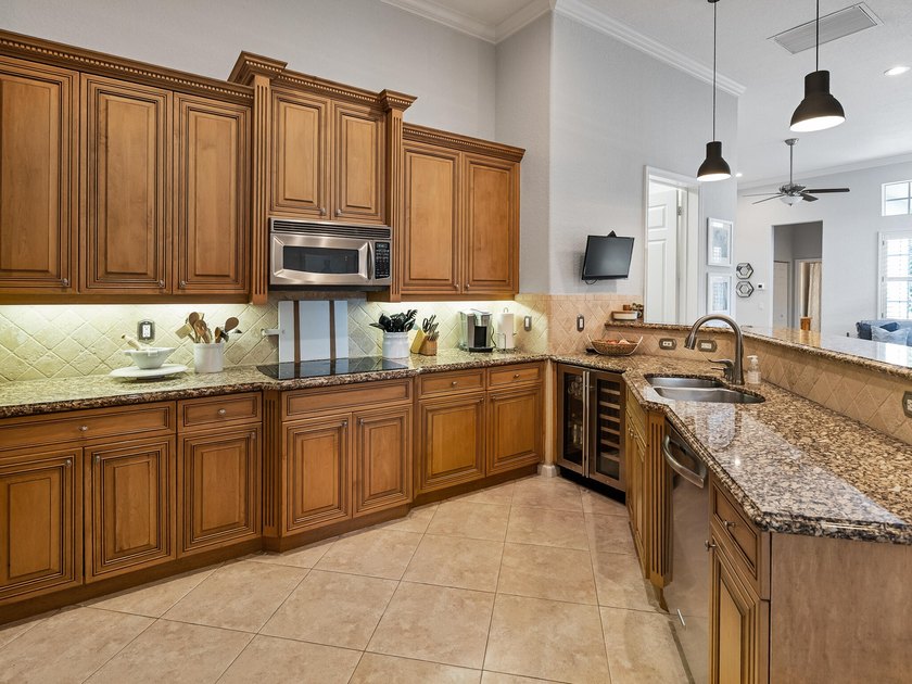 Welcome to your South Florida paradise retreat WITH A BRAND NEW - photo 13