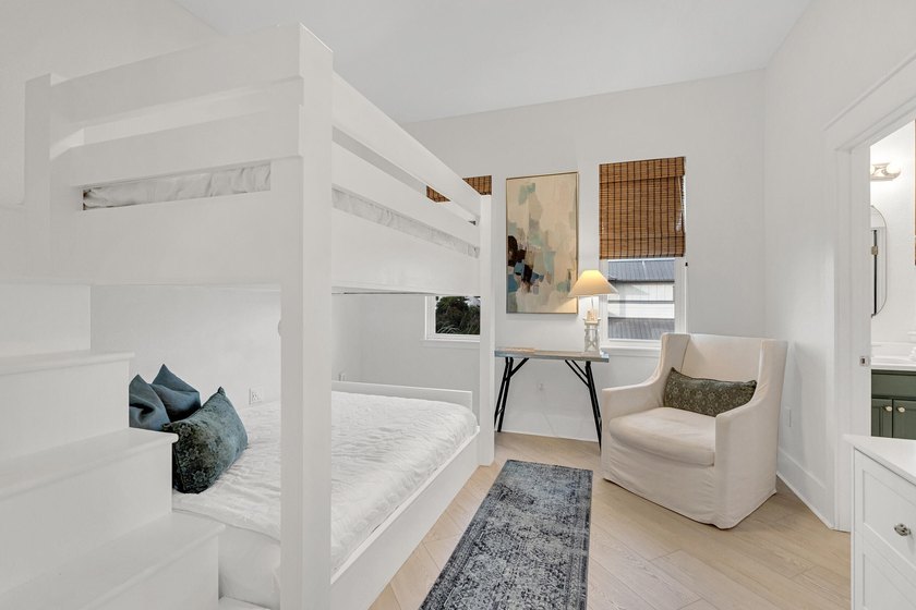 LOWEST-PRICED UNIT IN SEACREST BEACH! Beautifully maintained and - photo 4