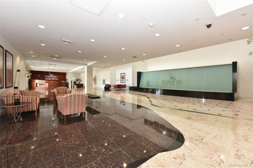 Beautiful &amp; Spacious Sunny 3-Bedroom, 2.5-Bath Condo in Harbor - photo 3