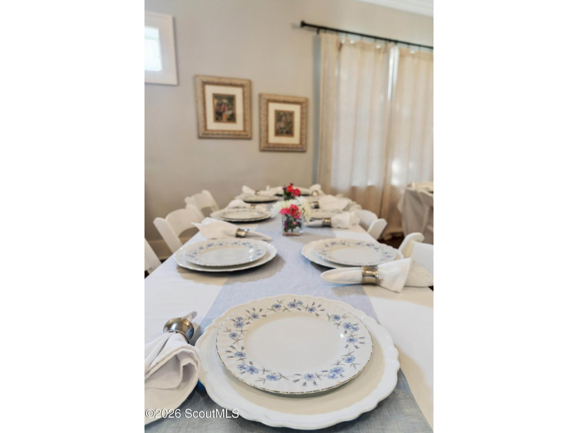 Exceptional opportunity to own a beautifully renovated, turnkey - photo 11