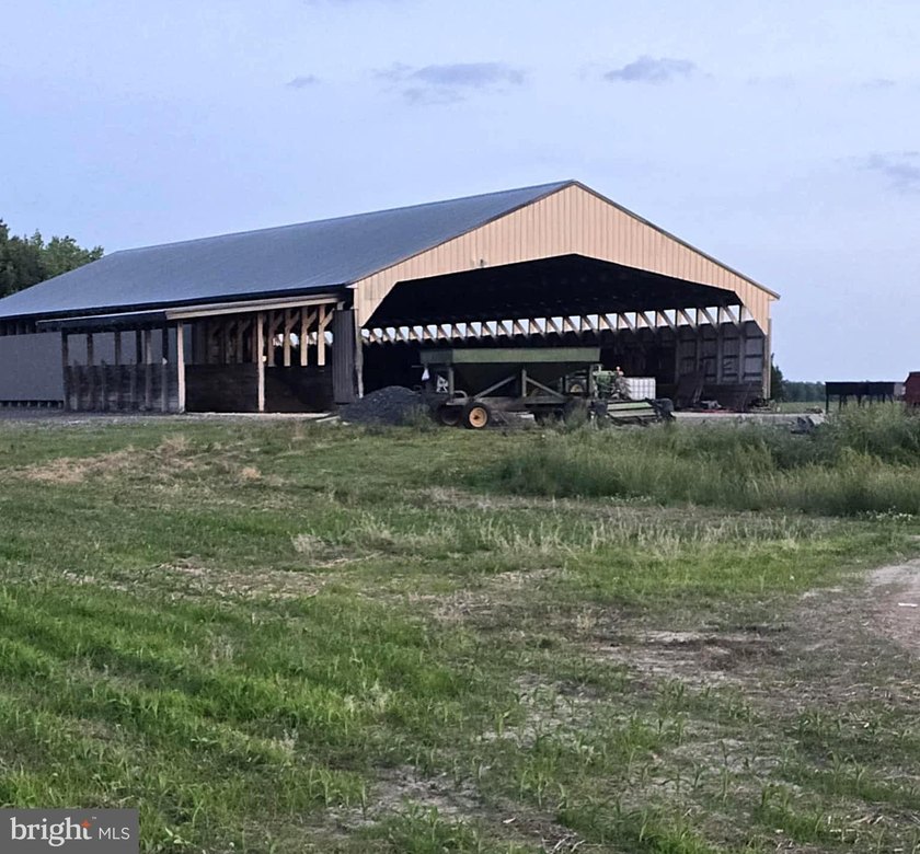 Poultry farm features a total of 60.57 acres (40 acres tillable - photo 3