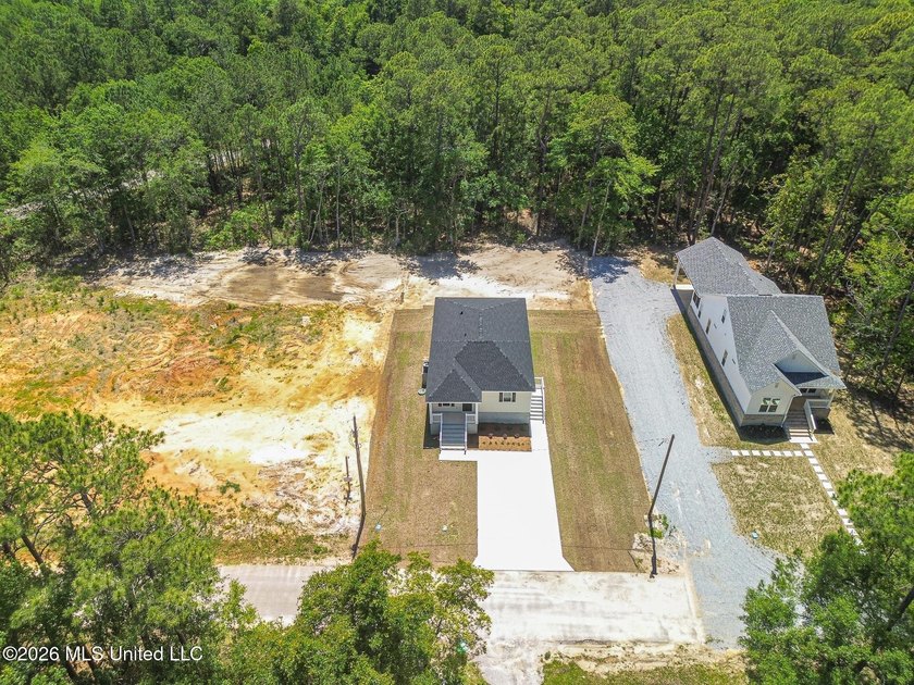 You'll feel right at home in this beautiful new construction - photo 21