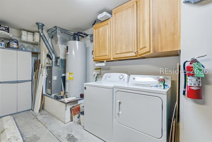 Enjoy easy living in this bright and inviting Summerton model - photo 25