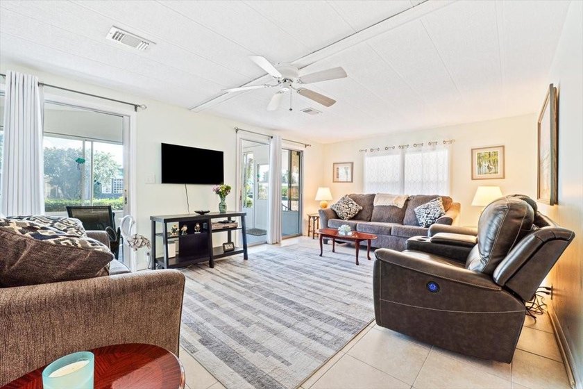 Welcome to this charming manufactured home located in Highland - photo 14