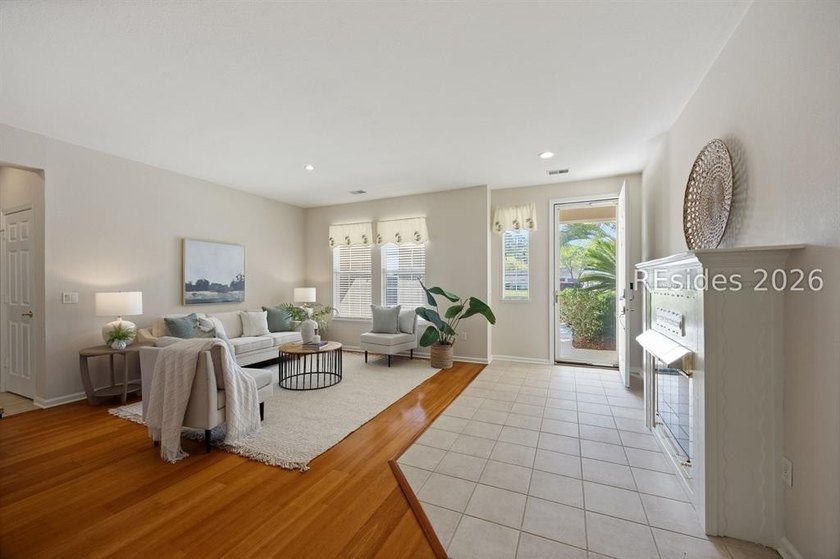 Live the Sun City dream in this expanded Longleaf model, one of - photo 9