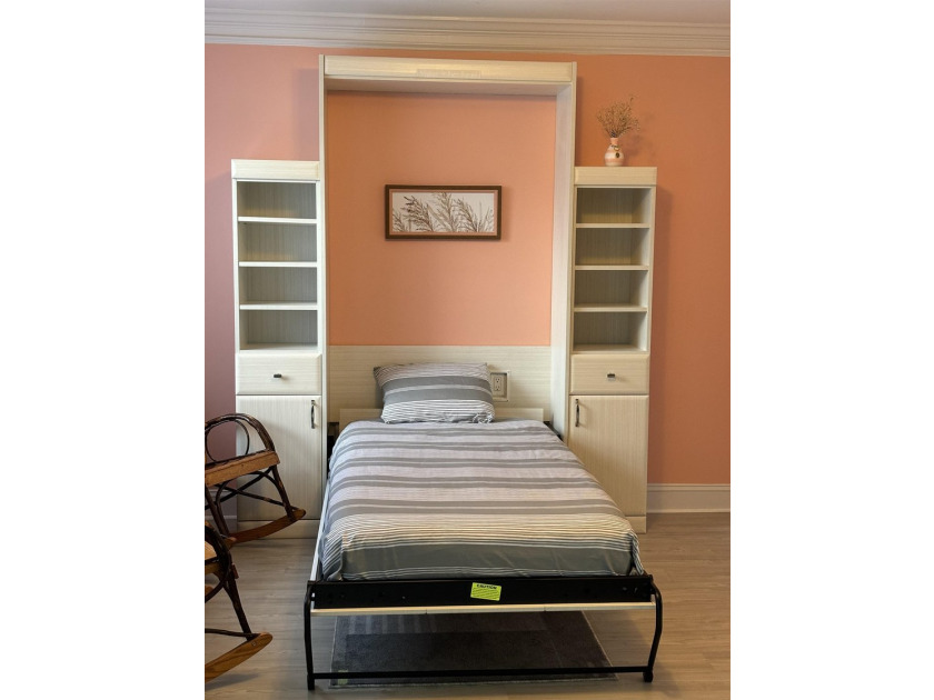 Covenant Towers is a 55 and older fantastic Retirement Community - photo 6