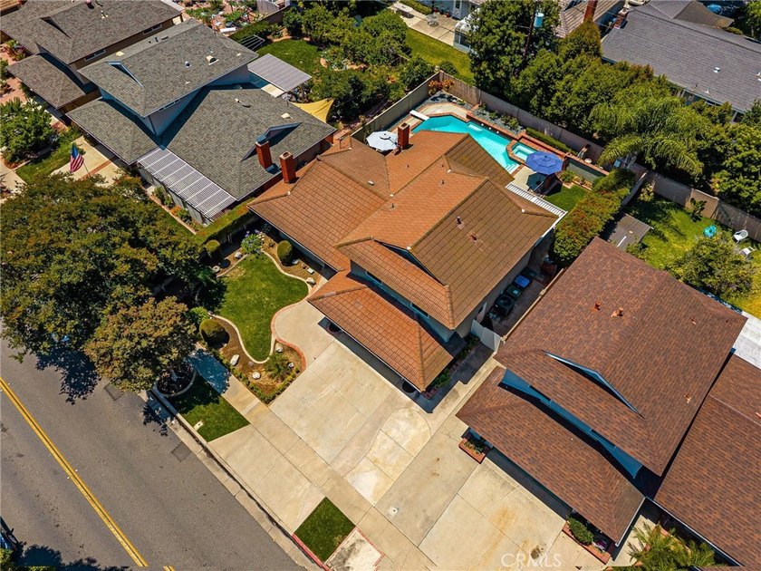 Welcome to 1914 Mabury, a beautifully maintained home where - photo 50