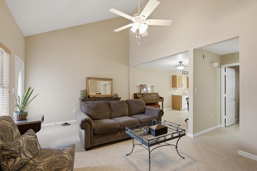 In the heart of Destin. Neighborhood Pool. Almost 1400 sqft - photo 10