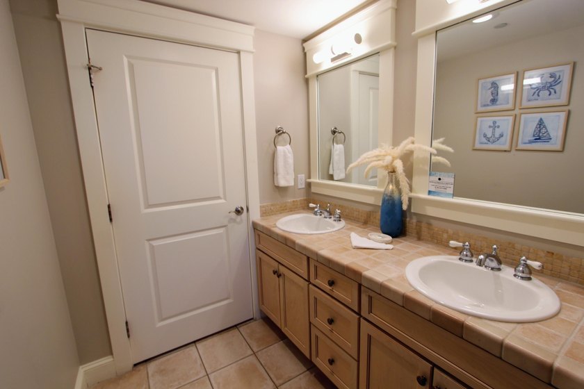 Experience resort living at its finest in this beautifully - photo 5