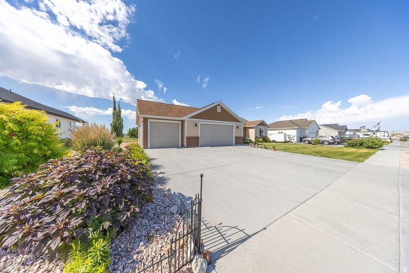 DID YOU MISS THE OPEN HOUSE? JUST CALL OR TEXT FOR YOUR OWN - photo 38