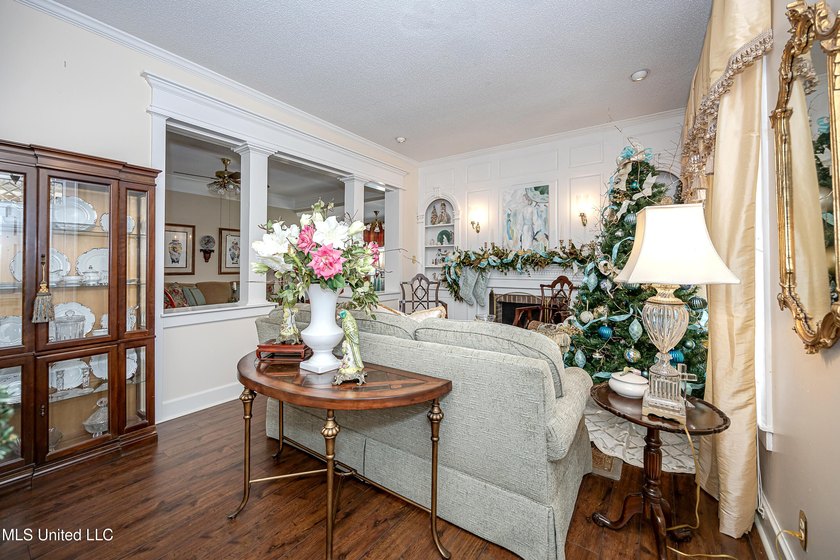 Looking for that Historical Beautiful Victorian Home on large - photo 22