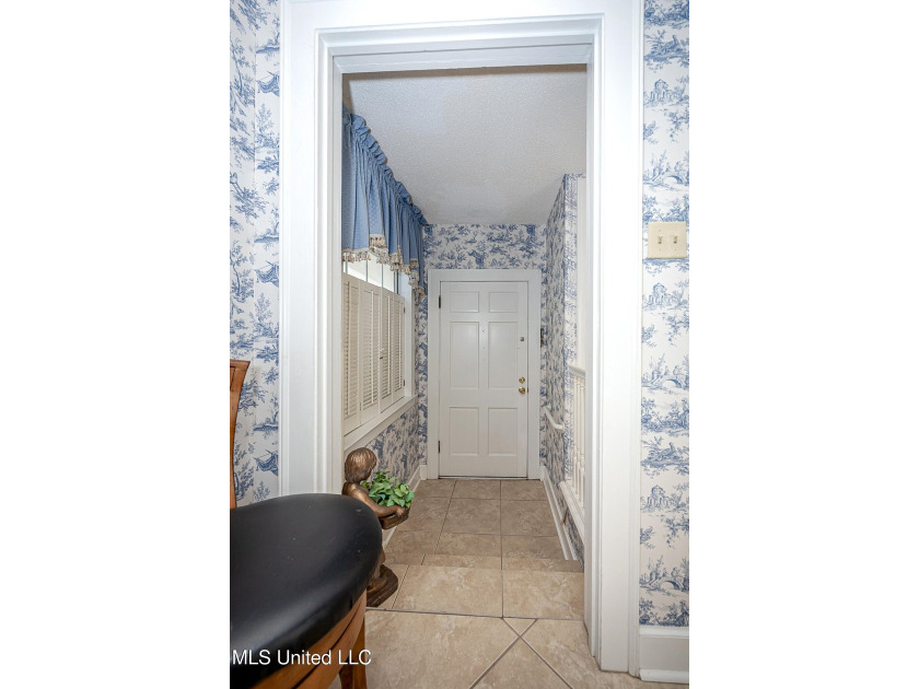 Looking for that Historical Beautiful Victorian Home on large - photo 41