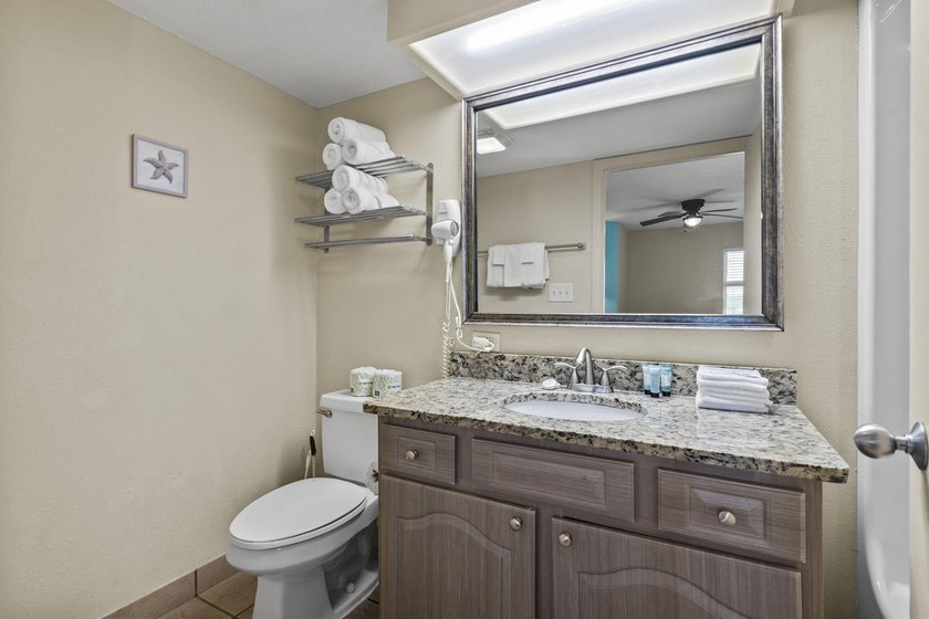 BACK ON THE MARKET DUE TO NO FAULT OF THE SELLER! Two-bedroom - photo 10