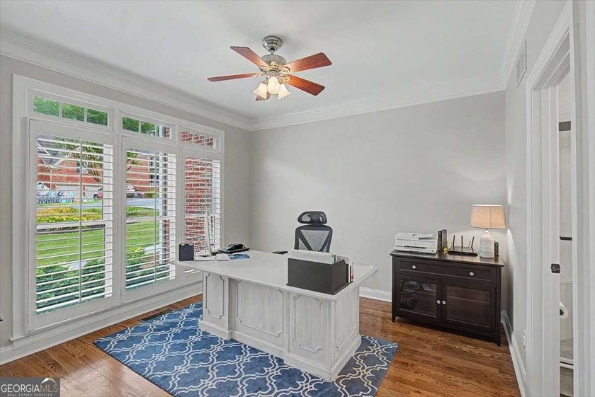 Meticulously maintained by the original owners, this ELEGANT - photo 23