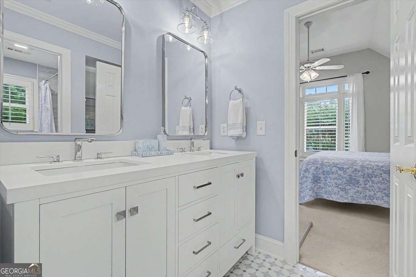 Meticulously maintained by the original owners, this ELEGANT - photo 35