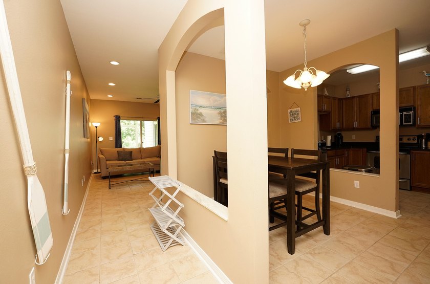 Welcome to this beautifully furnished end-unit townhome - photo 3