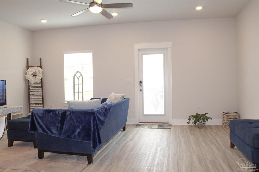 Welcome to this beautifully maintained, like-new townhome in - photo 22