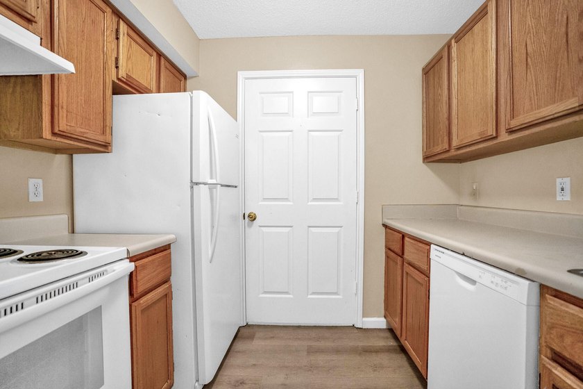 Unbeatable Location in the Heart of Destin! Welcome to Indian - photo 3