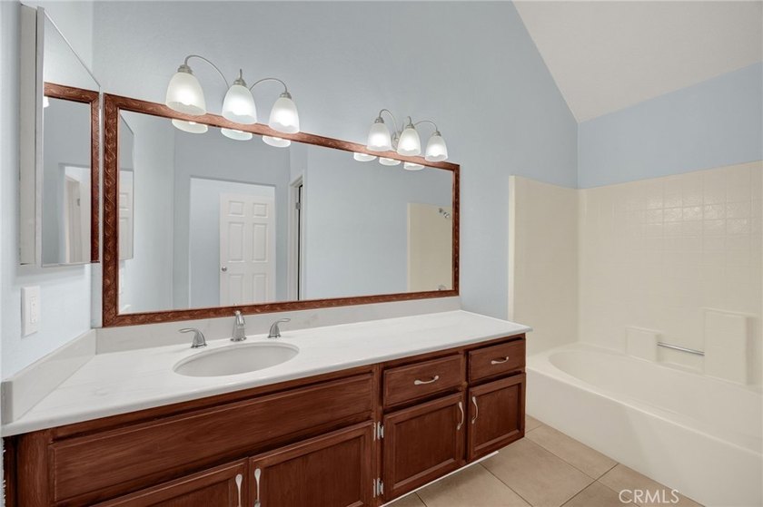 This spacious two-primary-suite condo offers exceptional - photo 11