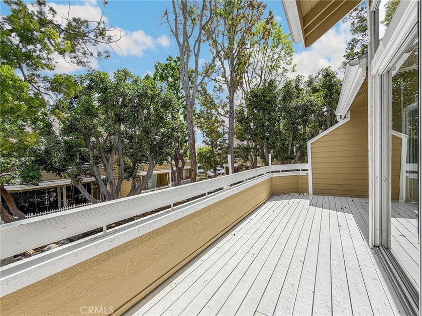 This spacious two-primary-suite condo offers exceptional - photo 31