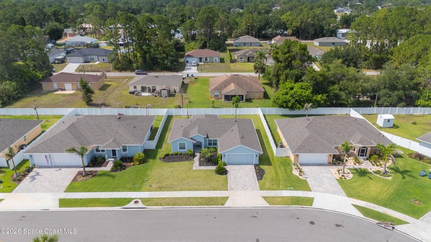 Built in 2023 and meticulously maintained, this stunning home - photo 33