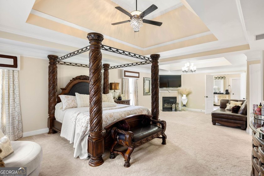 Set on two expansive lots within a private community, this - photo 5