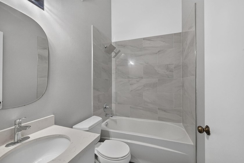 Beautifully updated and move-in ready, this charming villa is - photo 21